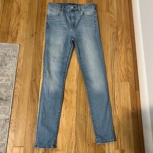 Abercrombie & Fitch Light Wash High Rise Super Skinny Jeans - size 2 Regular